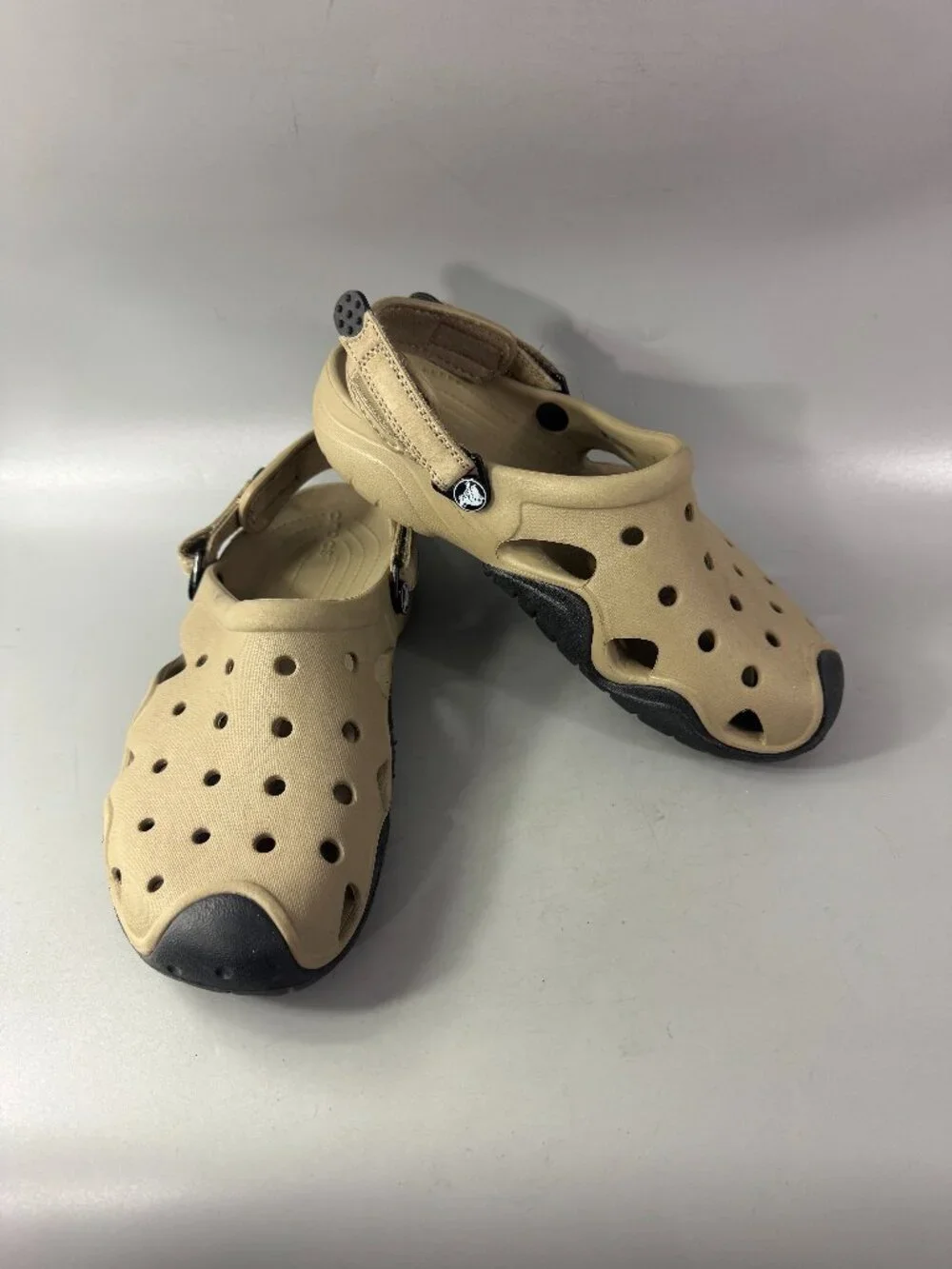 NWOT Crocs Men's Swiftwater Clog Sandal, Size 8